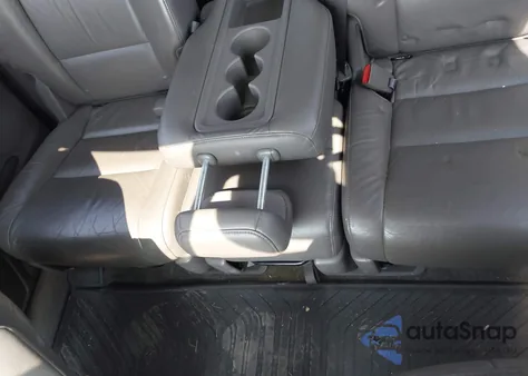 2011 Honda Odyssey Touring/Touring Elite z USA, uszkodzony, nr VIN 5FNRL5H97BB073708